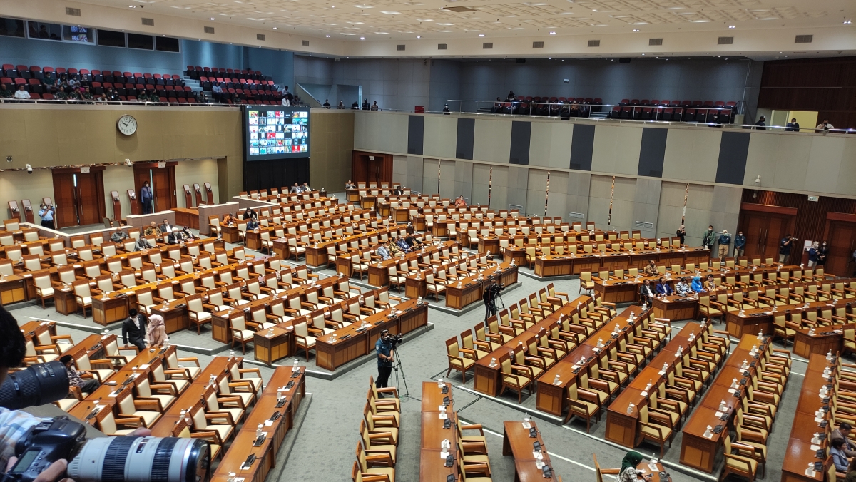 Rapat Paripurna DPR Sahkan RUU tentang Kementerian Negara dan Wantimpres