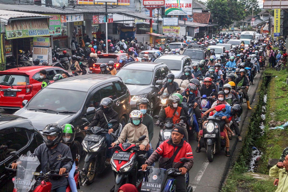 Kemacetan Parah di Puncak Bogor, Satu Wisatawan Meninggal Dunia