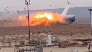 Pesawat Azerbaijan Airlines Jatuh Usai Tertembak Rudal Pertahanan Udara Rusia