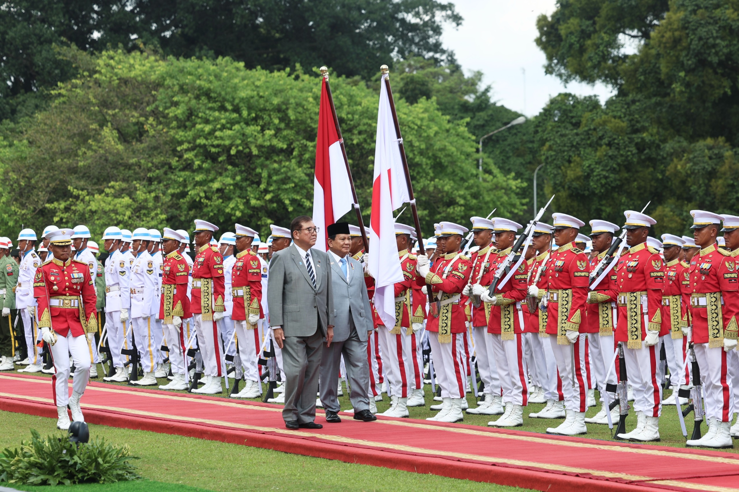 PM Ishiba dan Prabowo berbicara banyak hal, salah satunya soal makan bergizi gratis.