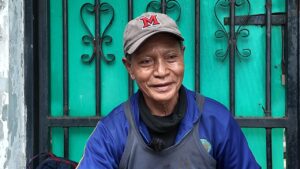 Sahroni Rela Jalan Kaki dari Cililitan ke Tebet Demi Makan Gratis