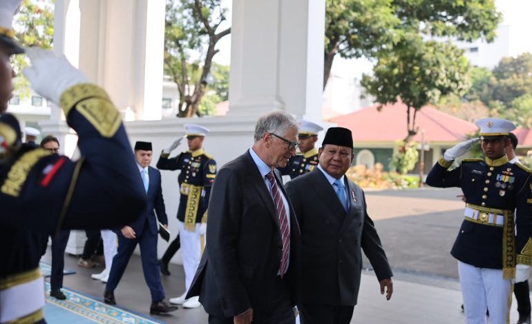 Bill Gates Sambangi Prabowo, Bahas MBG hingga Kesehatan Global