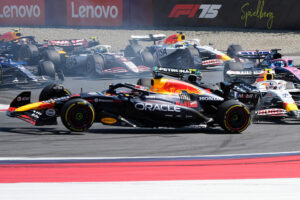 Duo McLaren Kuasai Austria, Verstappen dan Anotnelli DNF!