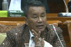 Hotman Paris Akui Sedih Lihat Jokowi Diperiksa soal Ijazah, tapi Pengacaranya Hanya Bisa Duduk di Belakang…