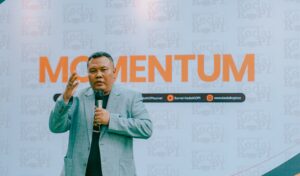 Kata Dr. Hendri Satrio Tentang Definisi Momentum Politik