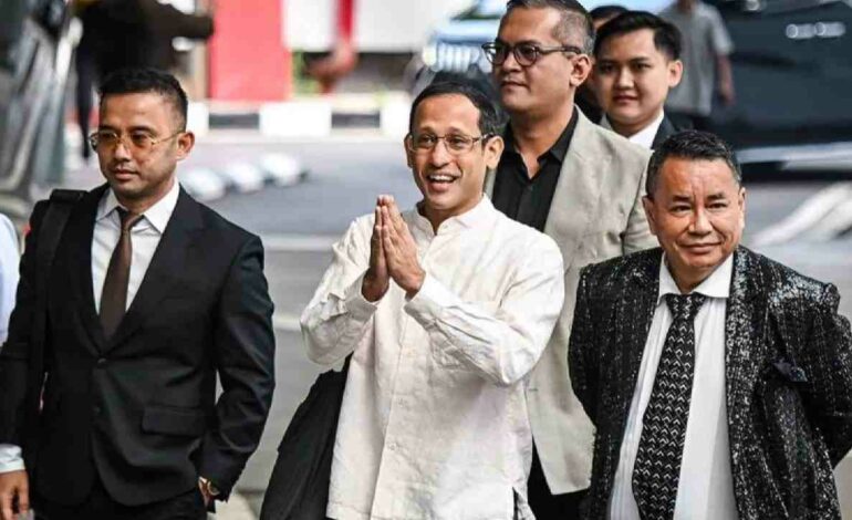 Kejagung Tetapkan 4 Tersangka Kasus Korupsi Laptop Chromebook, Nadiem Bagaimana?
