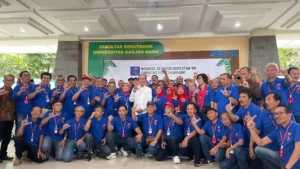 Serba-Serbi Reuni Jokowi dengan Alumni Fakultas Kehutanan UGM di Yogyakarta