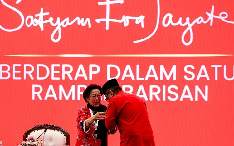 Kongres PDI-P: Kehadiran Hasto, Kritik KPK, hingga Pilih Jadi “Penyeimbang”