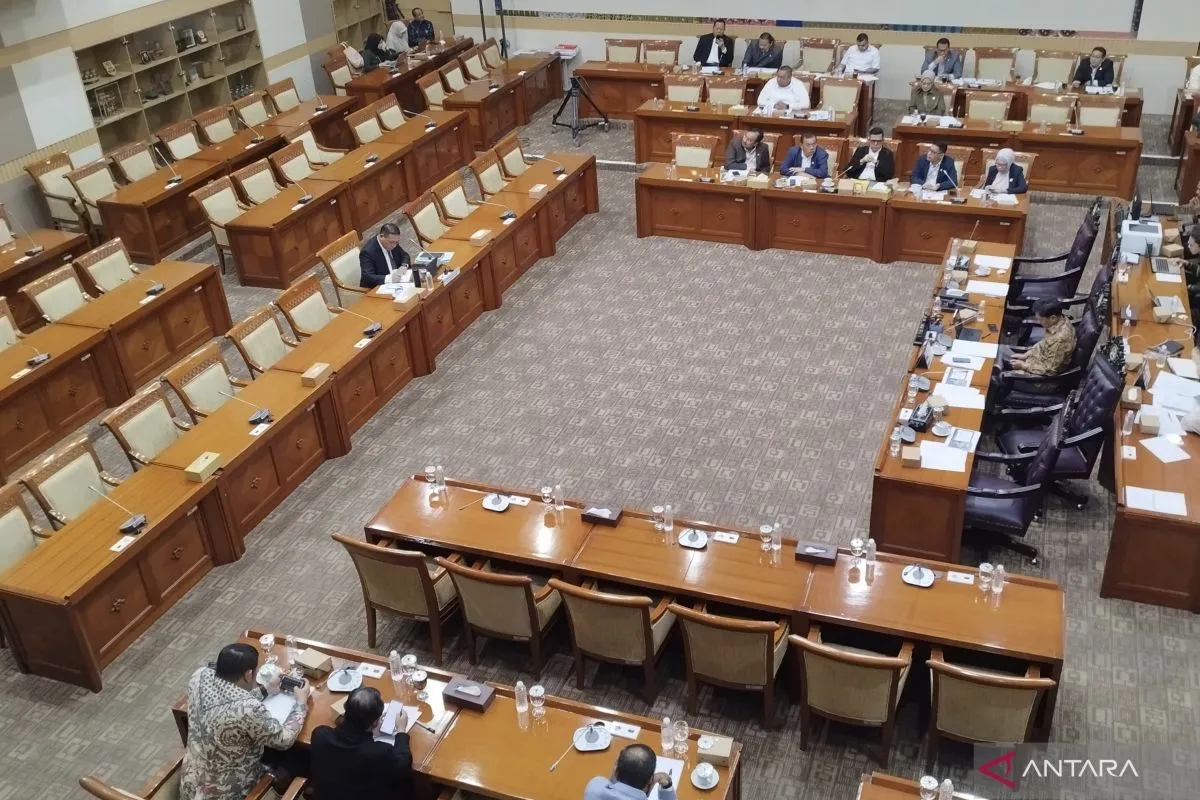 Komisi 3 DPR Mulai “Fit and Proper Test” Calon Hakim MK Pengganti Arief Hidayat