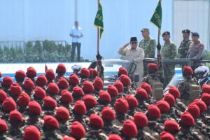 Prabowo Anugerahkan Kenaikan Pangkat Kehormatan kepada 14 Purnawirawan TNI