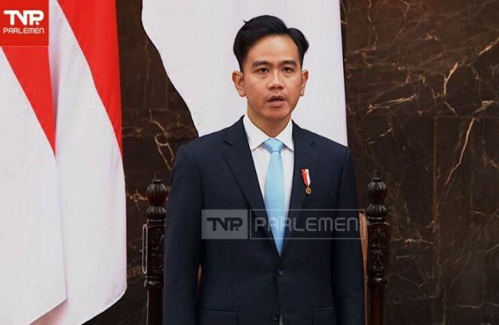 Gibran dan KPU Digugat Rp125 Triliun oleh Warga, Status Wapres Diminta Dibatalkan