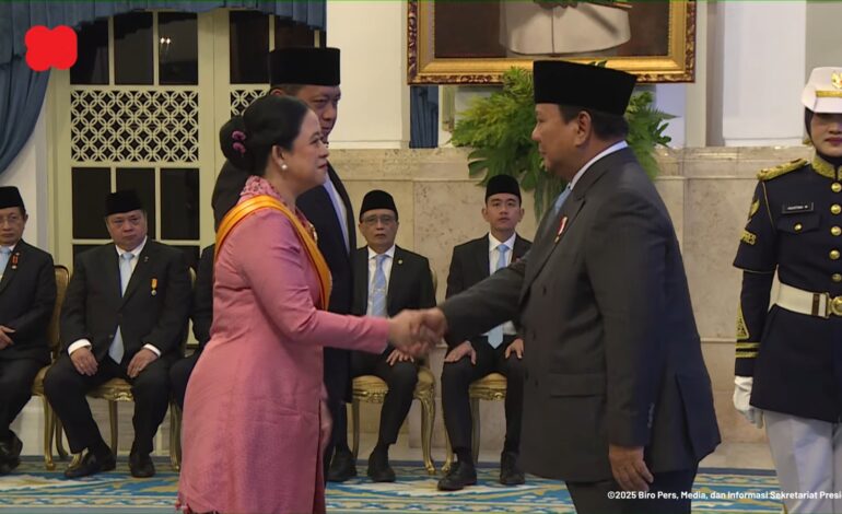 Prabowo Anugerahkan Tanda Kehormatan RI kepada 117 Tokoh, Ada Puan hingga Haji Isam