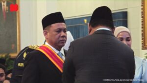 Haji Isam Terima Bintang Mahaputera Utama dari Prabowo, Apa Jasanya?