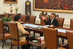 Prabowo Bertemu Dasco di Istana, Bahas Kondisi Negara