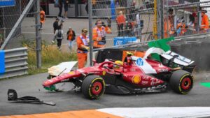 Duo Ferrari Gagal Finis di GP Belanda, Hamilton: Saya Kehilangan Kendali di Tikungan