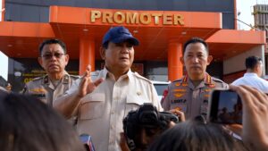 Prabowo Perintahkan Kenaikan Pangkat Luar Biasa untuk Polisi Korban Kericuhan Demo