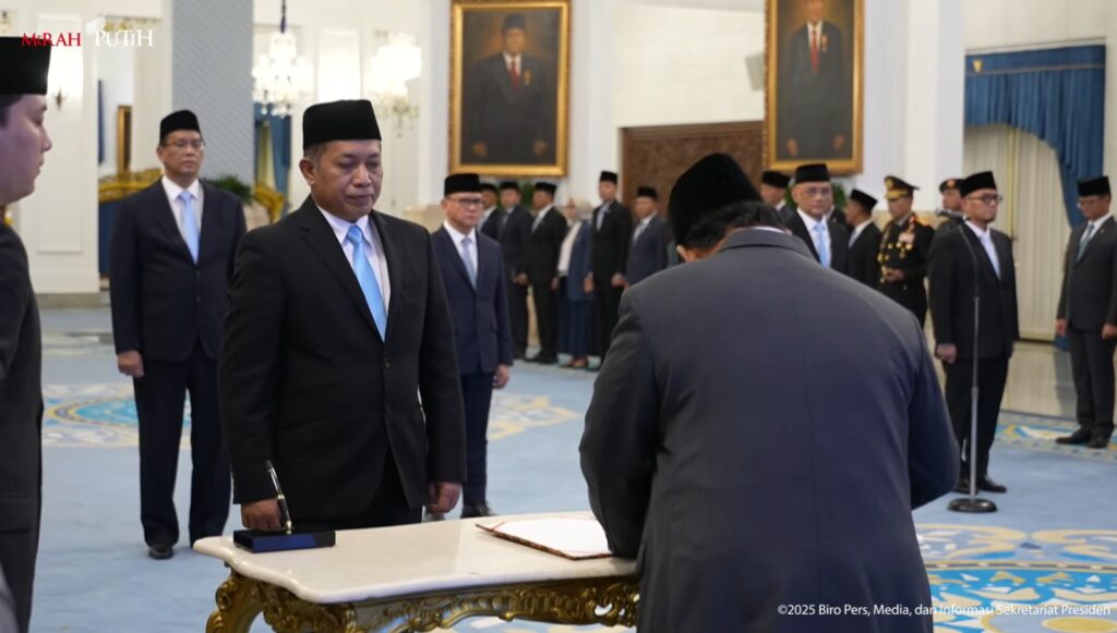 Ferry Juliantono Resmi Gantikan Budi Arie Sebagai Menteri Koperasi