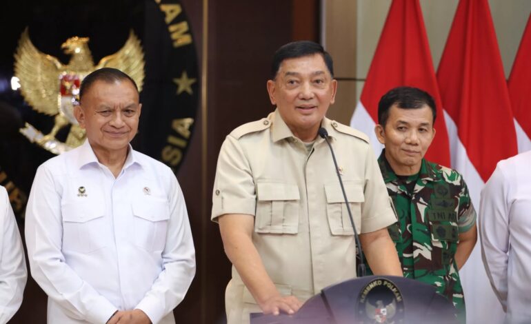 Sjafrie Sjamsoeddin Ditunjuk sebagai Menko Polkam Ad Interim, Total Pegang 4 Tugas
