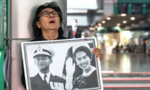 Thailand Umumkan Masa Berkabung Setahun setelah Wafatnya Ibu Suri Sirikit