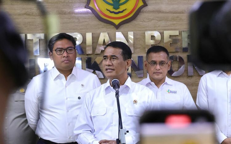 Kabar Baik untuk Petani, Pemerintah Turunkan Harga Pupuk 20 Persen