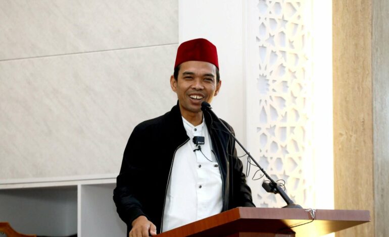 Kontroversi Narasi Trans7, UAS Beri Respons Elegan Lewat Puisi