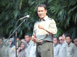 Amran Sulaiman Mencabut Izin 2.039 Kios Pupuk Nakal, Petani Rugi Ratusan Miliar