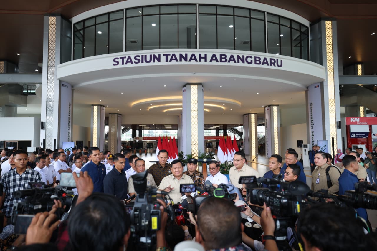 Prabowo Targetkan Pembangunan Jalur Kereta Trans-Sumatra, Trans-Kalimantan, dan Trans-Sulawesi