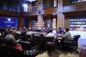 Prabowo Rapat dengan Menhan dan Kapolri di Hambalang, Bahas Apa?