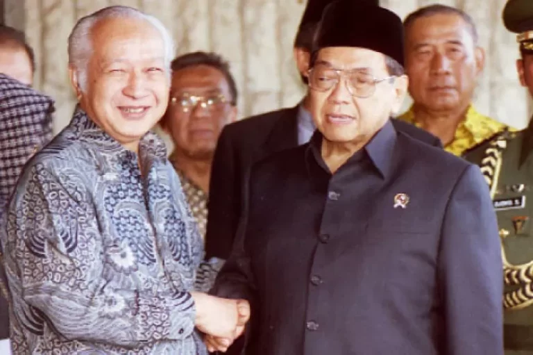 KedaiKOPI: Publik Dapat Informasi Soeharto dari Buku, Gus Dur dari Media Massa