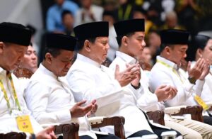 Saat Prabowo-Bahlil Saling Lempar Pujian di Ultah Golkar