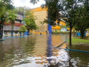 Kemdiktisaintek Siapkan Dua Tahap Pemulihan Kampus Terdampak Banjir