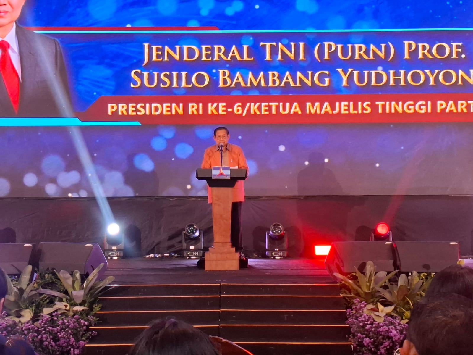 SBY Ingatkan Demokrat Tidak Tambah Beban Bangsa dan Jadi Bagian dari Solusi Bersama Prabowo