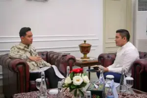 Saat Teddy Duduk Empat Mata dengan Gibran Selama 1,5 Jam….