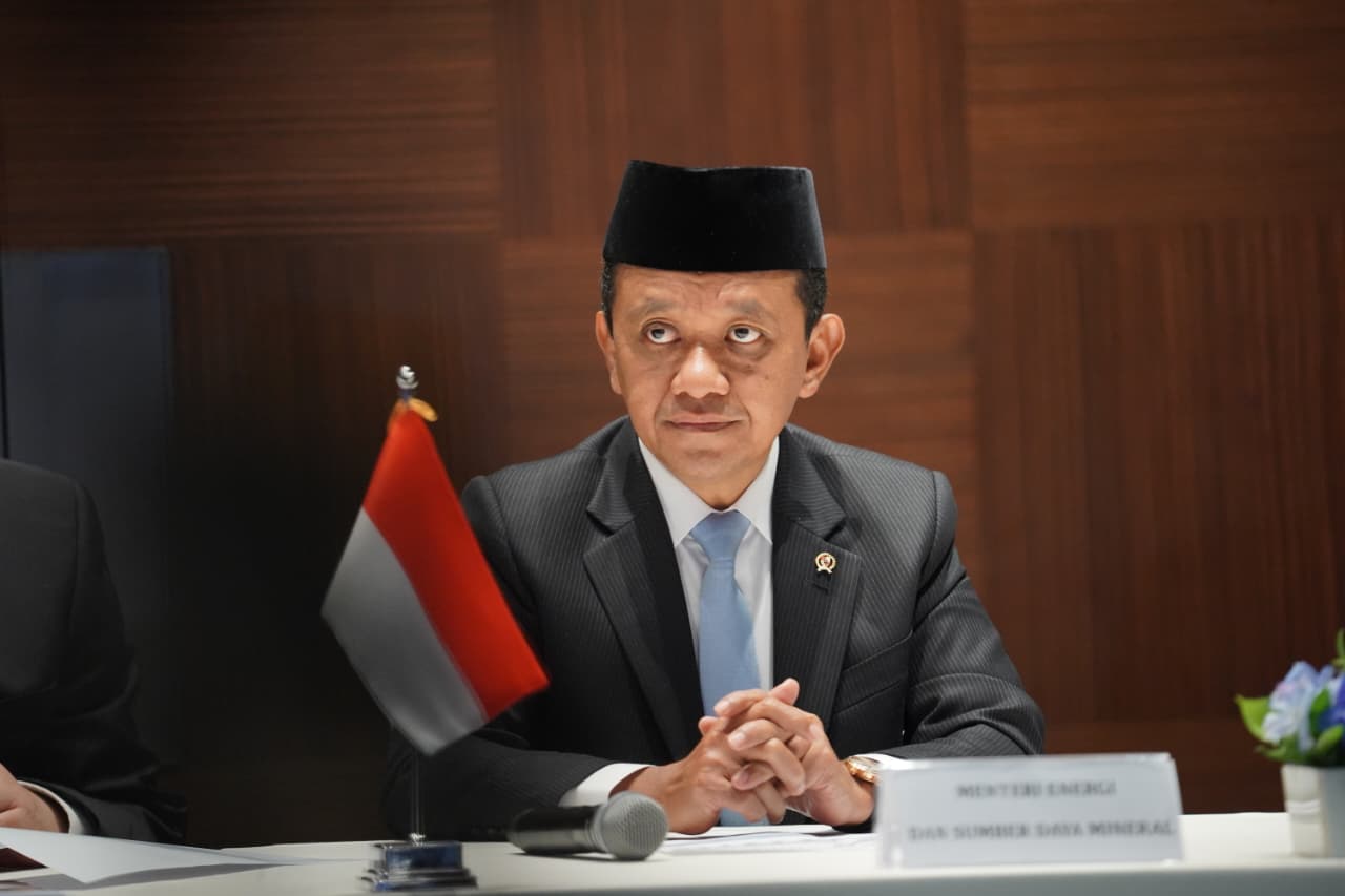Bahlil Umumkan Impor Solar Berakhir Juli 2026 Ini Lewat B50, Untungkan Petani Sawit!