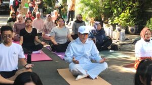Kala Jokowi Ikut Yoga Hanya Lima Menit