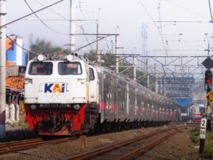 KA Argo Bromo Anggrek Kini Resmi Bernama KA Anggrek