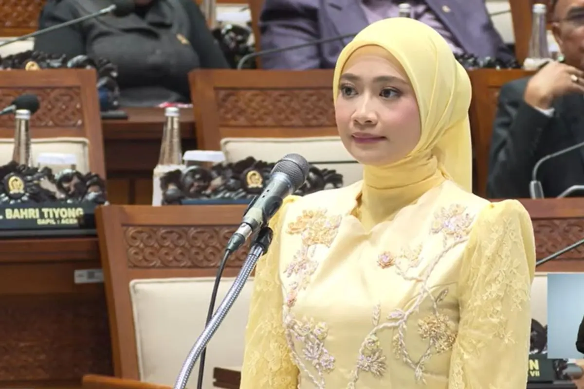 Adela Kanasya, Putri Adies Kadir Resmi Gantikan Ayahnya di Kursi DPR
