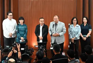 DPR Sebut Komisi Ojol Gojek dan Grab Turun Jadi 8 Persen Mulai 1 Juli 2026
