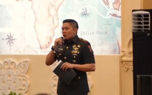 Saat Seskab Teddy Tekankan Pentingnya Kekuatan Pertahanan usai Raih Taskap Terbaik