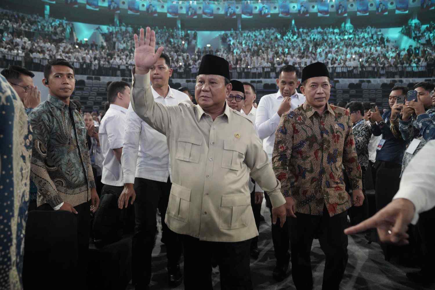 Prabowo Ungkap Latar Belakang Koperasi Merah Putih: Kelaparan dan Lintah Darat