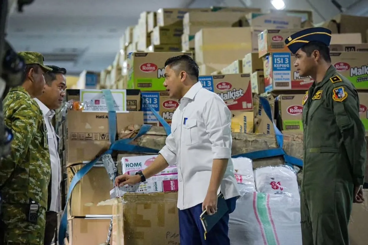 Seskab Teddy: Instruksi Presiden Sangat Jelas, Logistik Harus Benar-benar Sampai ke Masyarakat