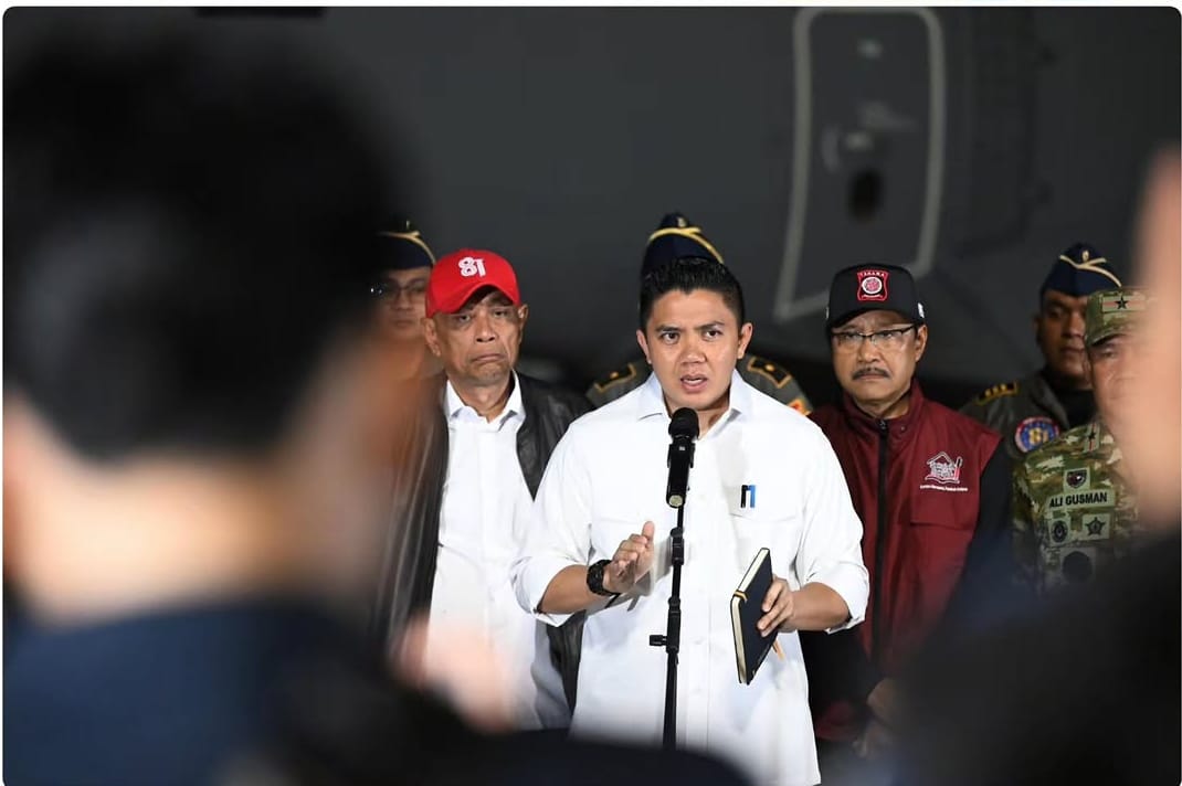 Seskab Teddy Sebut Pemerintah Kembali Kirim 65 Ton Logistik ke NTT, Total Bantuan Capai 253 Ton