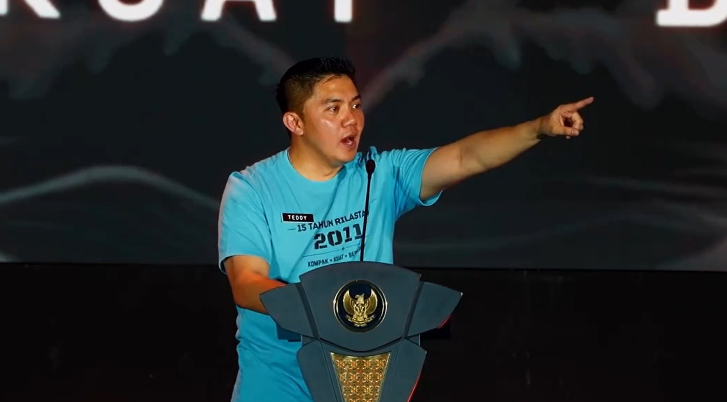 Politisi Disebut Harus Belajar Cara Seskab Teddy Bangun Loyalitas ke Jaringannya
