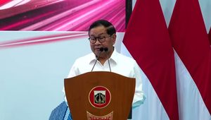 Pramono Sebut Seskab Teddy Bantu Banyak Persiapan Peresmian LRT Kelapa Gading-Manggarai