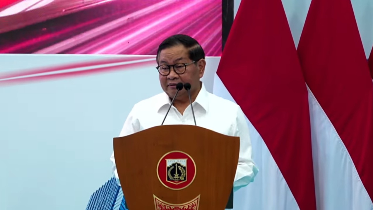 Pramono Sebut Seskab Teddy Bantu Banyak Persiapan Peresmian LRT Kelapa Gading-Manggarai
