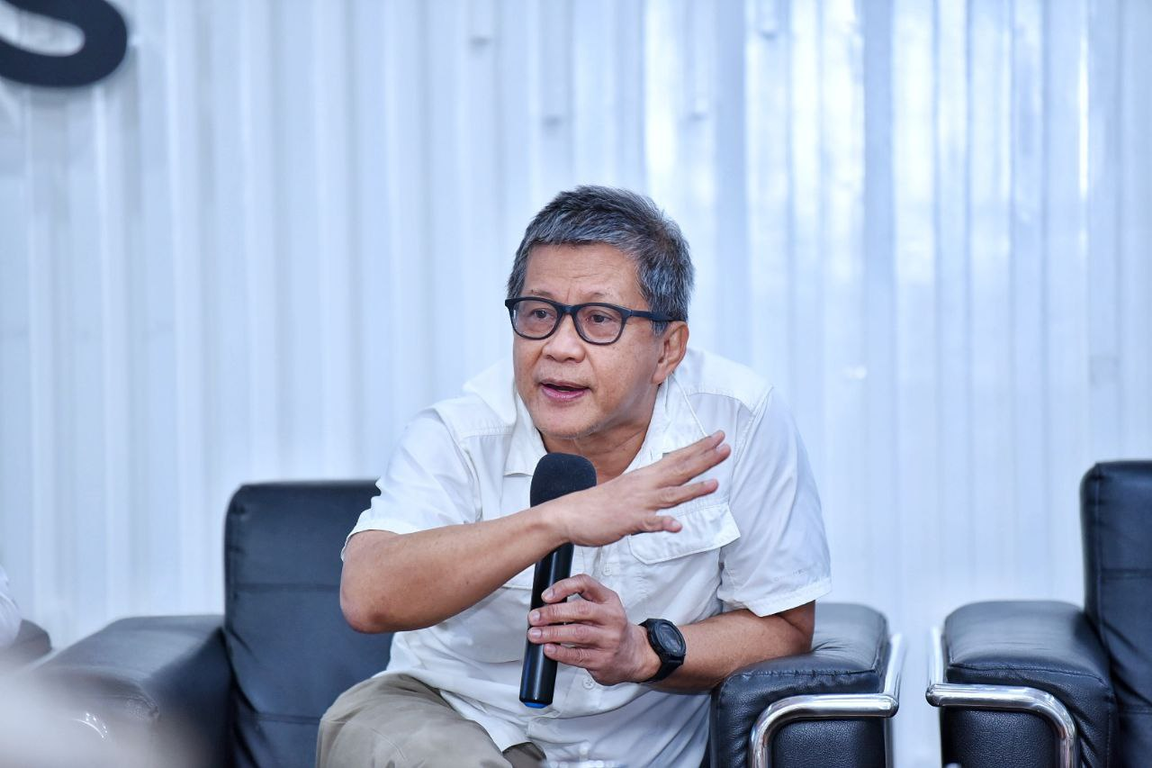 Rocky Gerung: Seskab Teddy Tunjukkan Bawahan Tak Harus Takut Koreksi Presiden