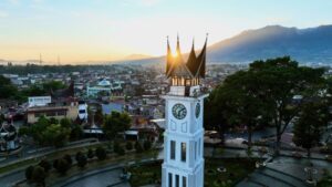 Jam Gadang dan SMA 2 Bukittinggi Resmi Jadi Cagar Budaya Nasional