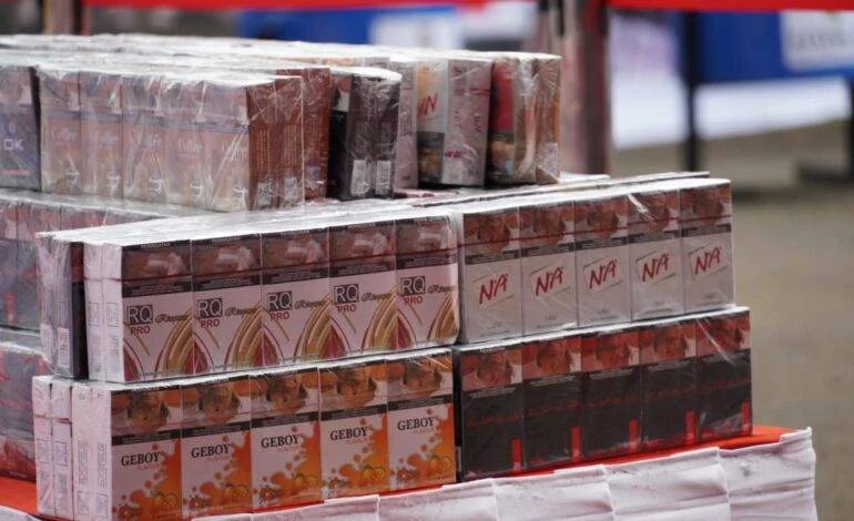 Menkeu Perintahkan Bos Bea Cukai Gempur Peredaran Rokok Ilegal