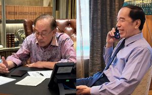 Anwar Ibrahim Telepon Jokowi, Sampaikan Solidaritas atas Erupsi Anak Krakatau dan Karhutla