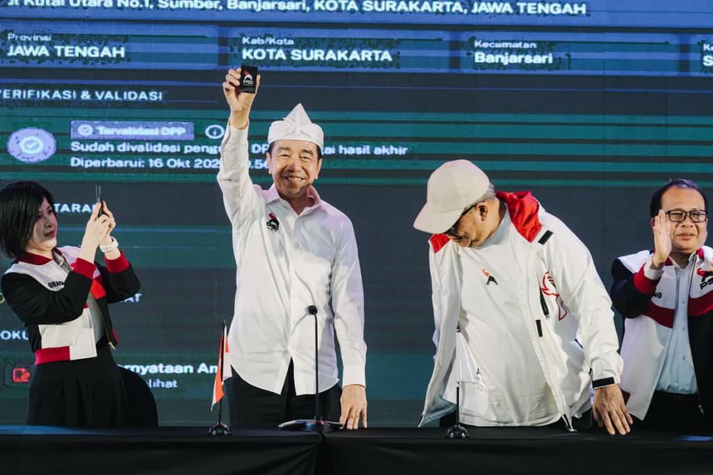 Terima KTA, Jokowi Akan Tempati Jabatan Dewan Pembina PSI